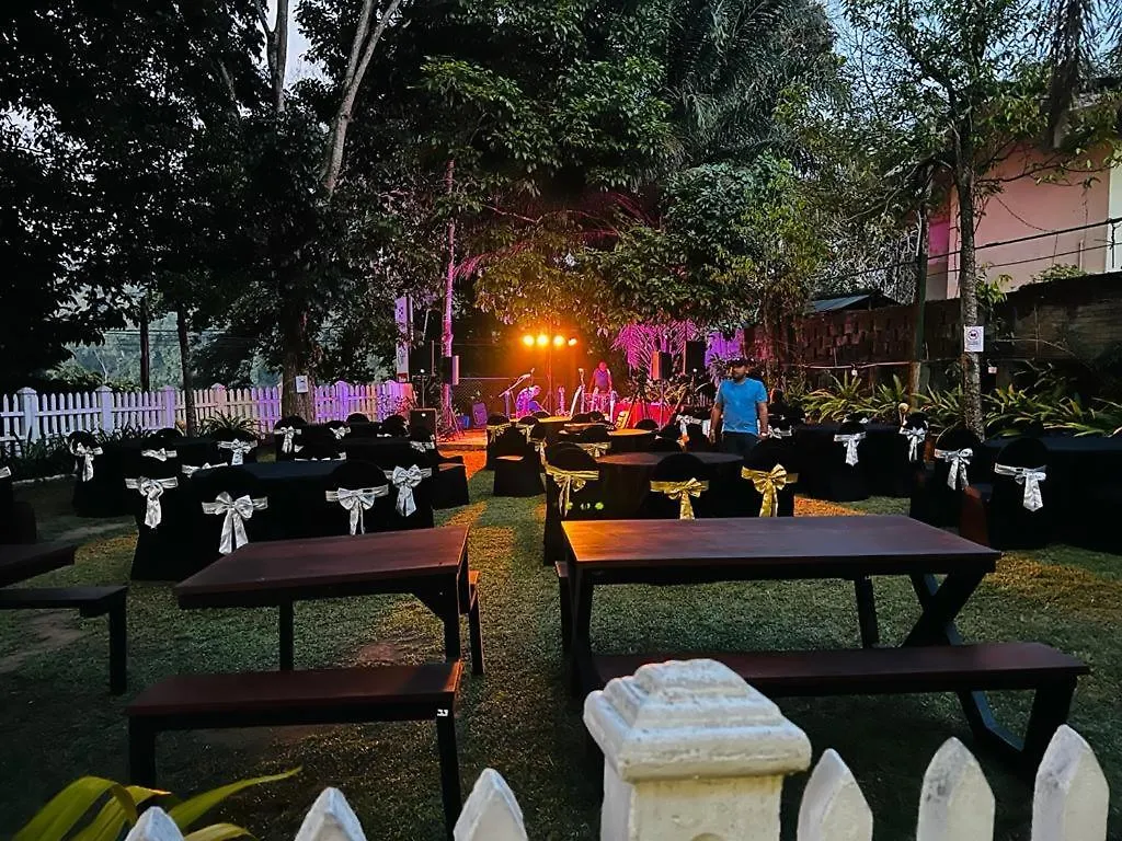 Water Front Hotel - Kandy